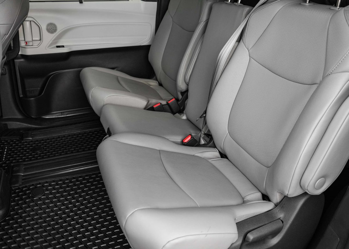 2025 Toyota Sienna XLE HYBRID