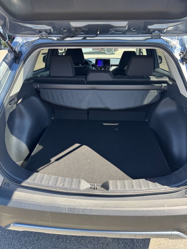 2025 Toyota Corolla Cross LE AWD