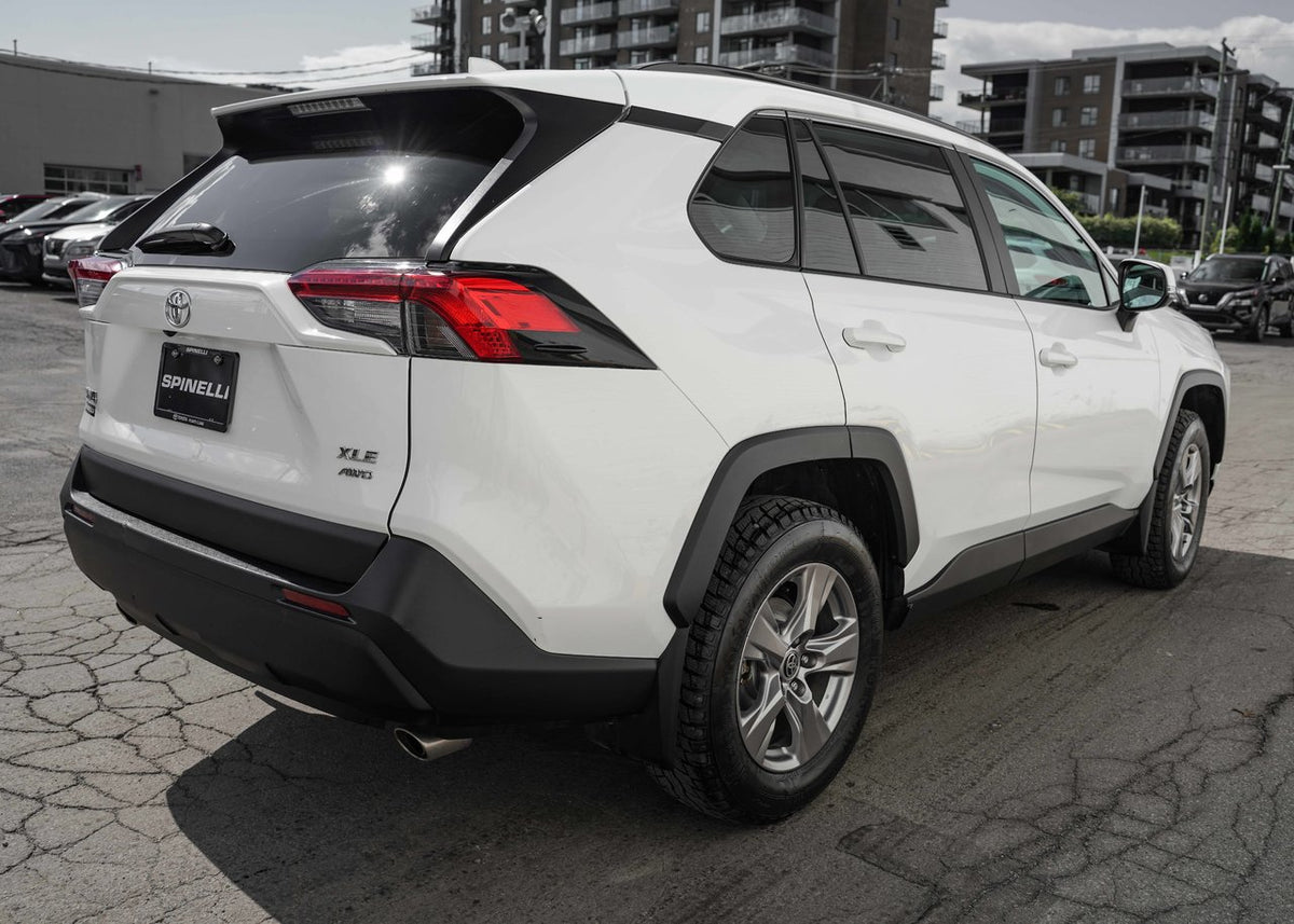 2022 Toyota RAV4 XLE AWD