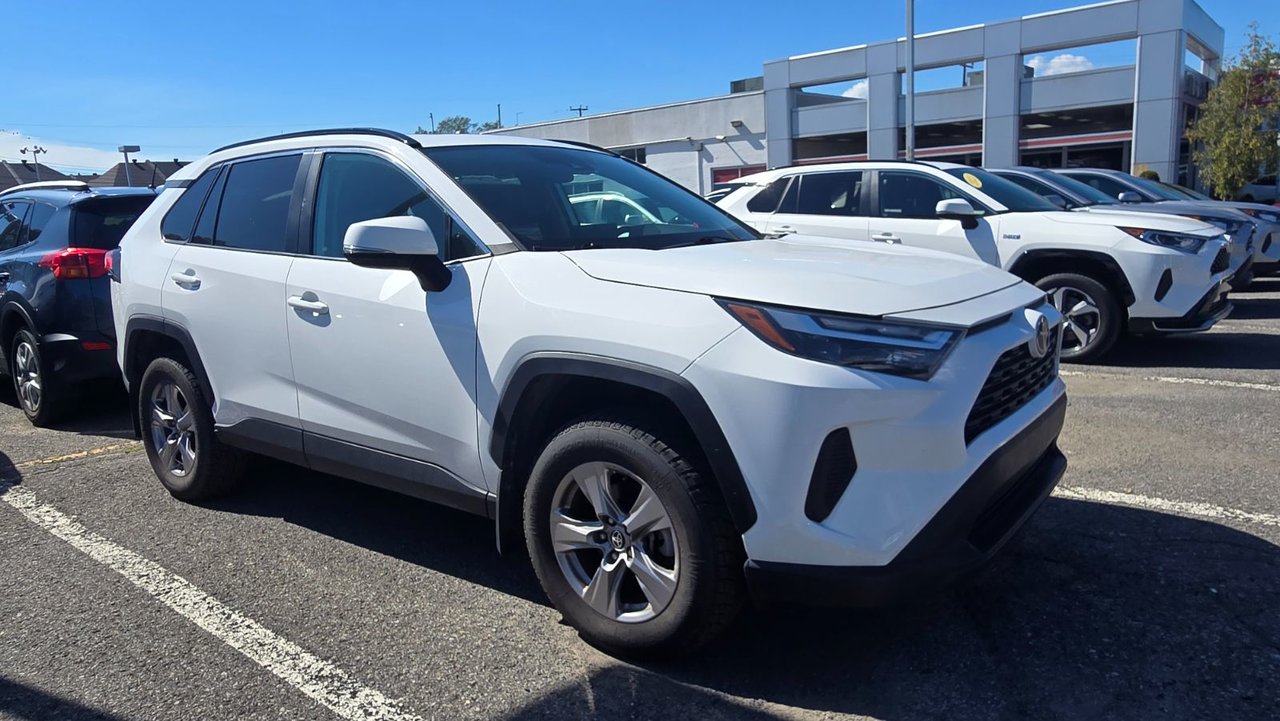 2022 Toyota RAV4 XLE AWD