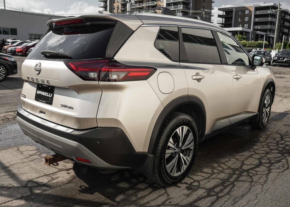 2023 Nissan Rogue SV Moonroof