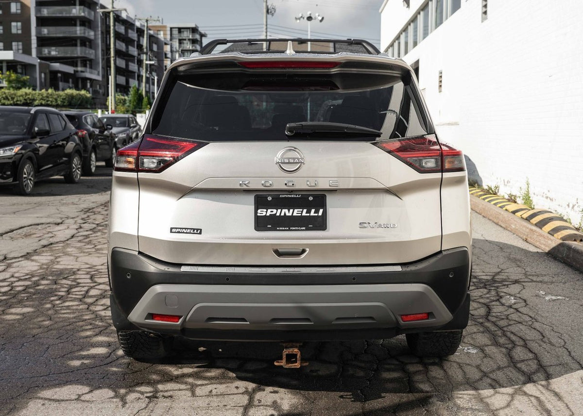 2023 Nissan Rogue SV Moonroof