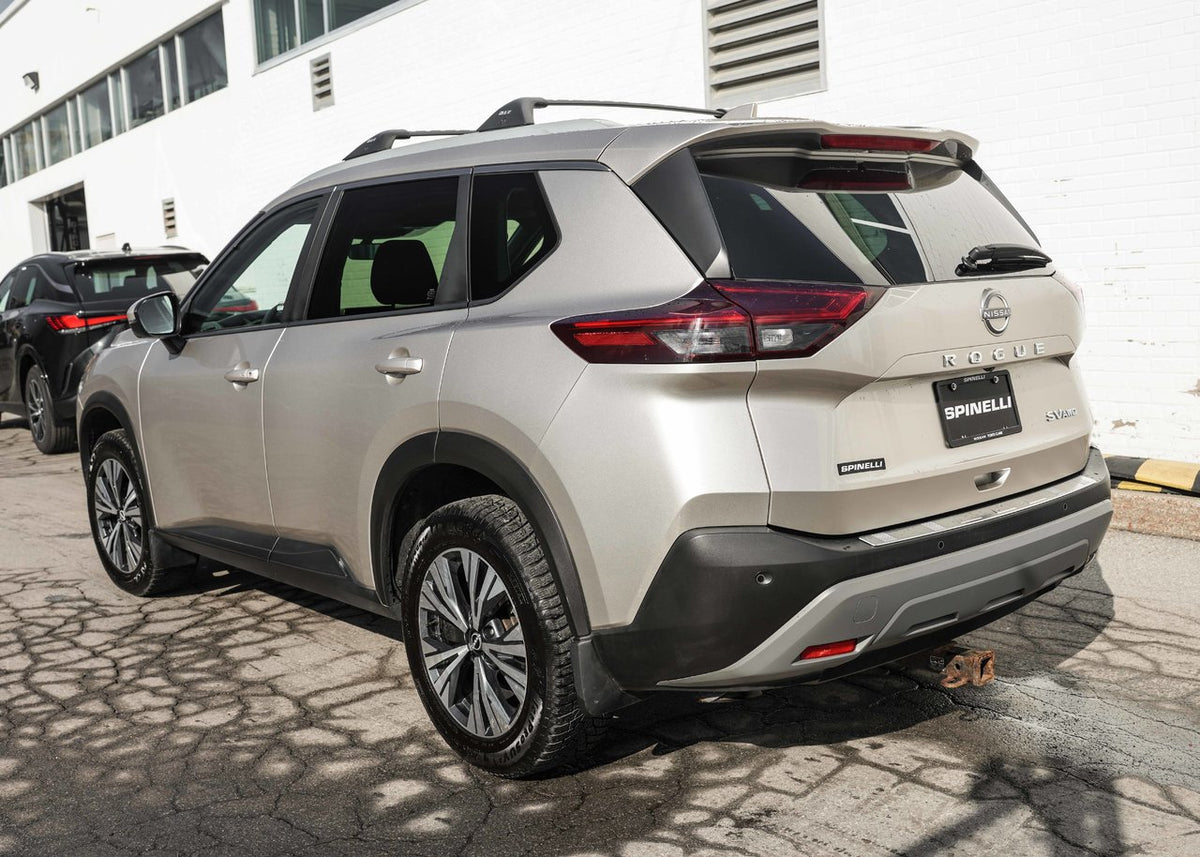 2023 Nissan Rogue SV Moonroof