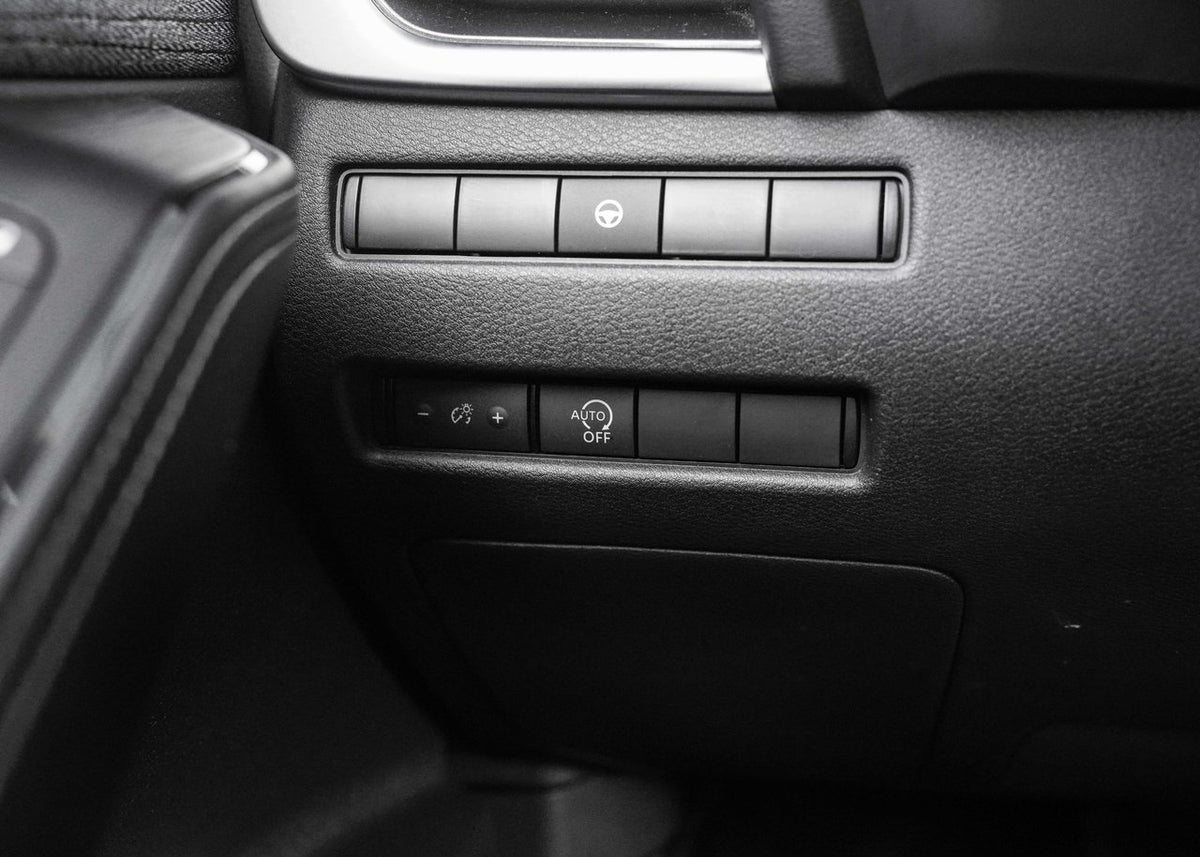 2023 Nissan Rogue SV Moonroof