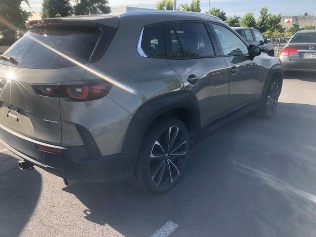 2024 Mazda CX-50 GT