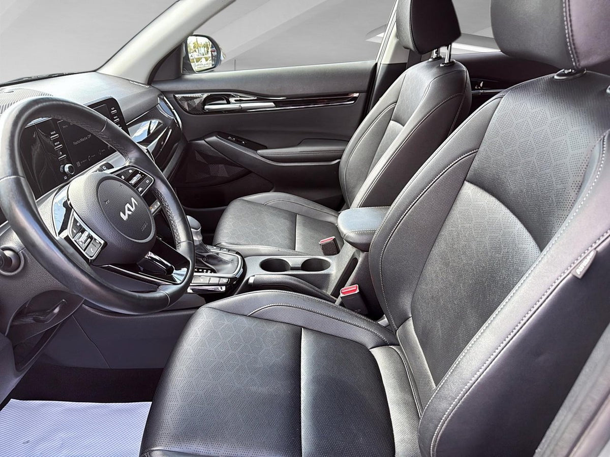 2025 Kia Seltos EX