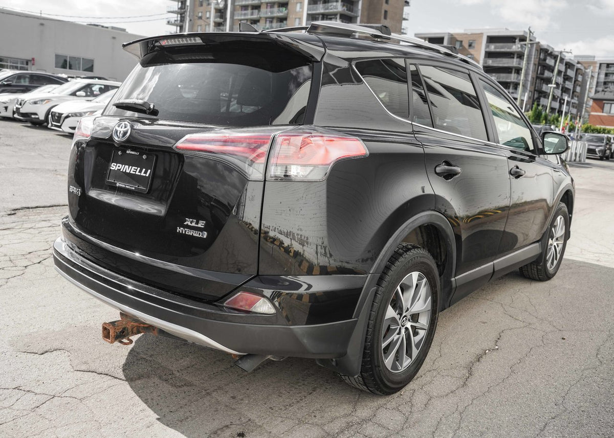 2018 Toyota RAV4 Hybrid LE+