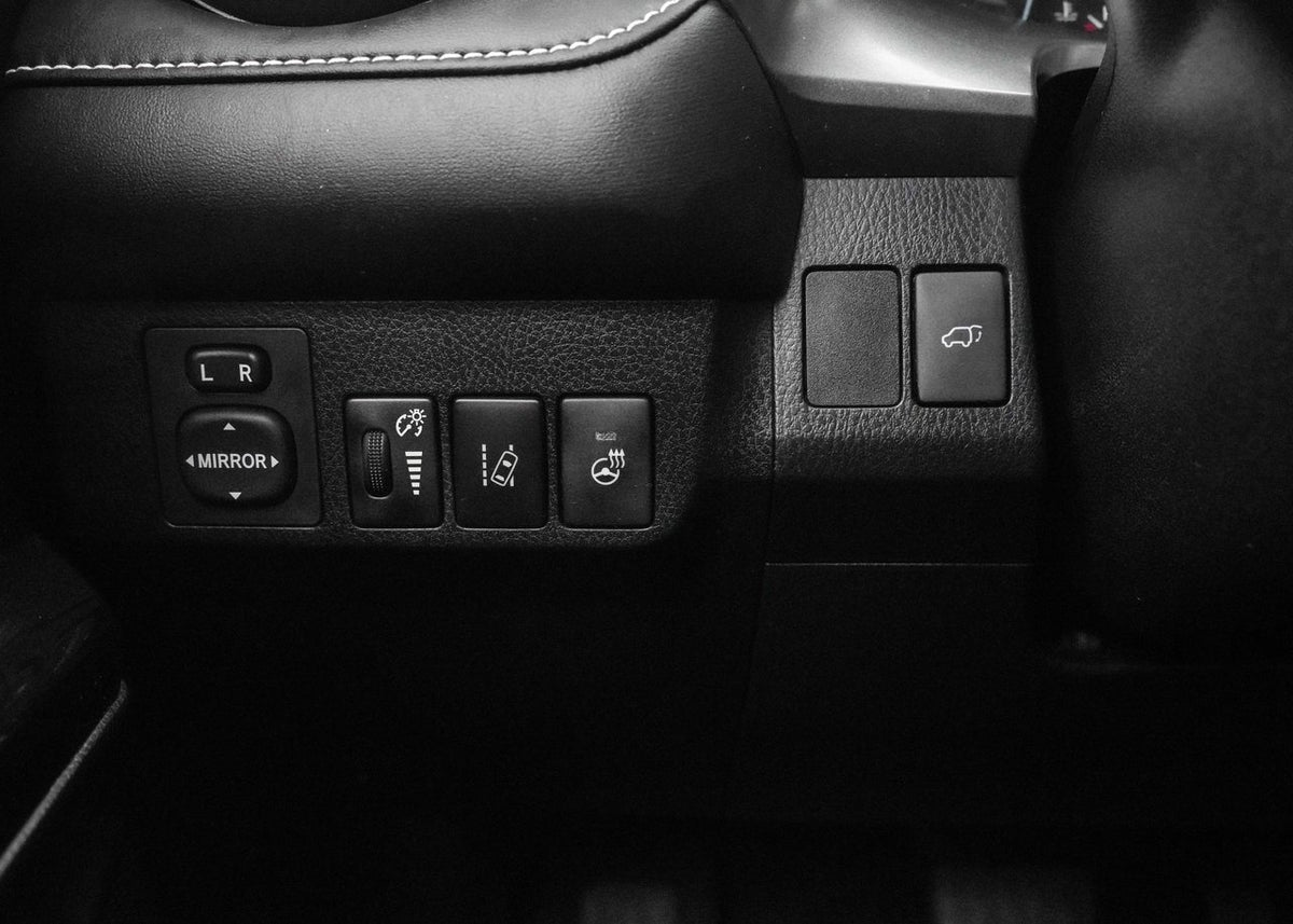 2018 Toyota RAV4 Hybrid LE+