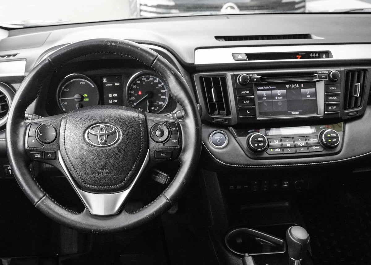 2018 Toyota RAV4 Hybrid LE+