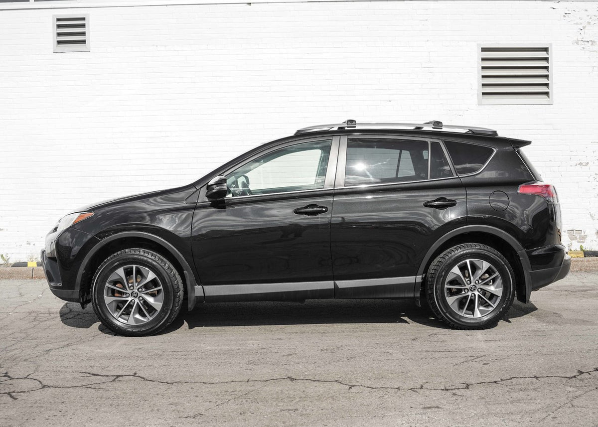 2018 Toyota RAV4 Hybrid LE+