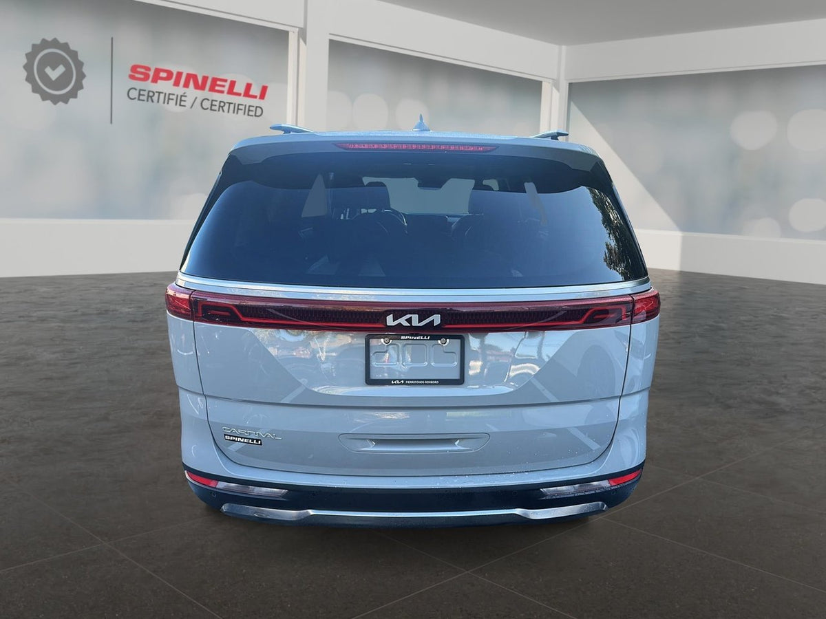 2024 Kia Carnival EX