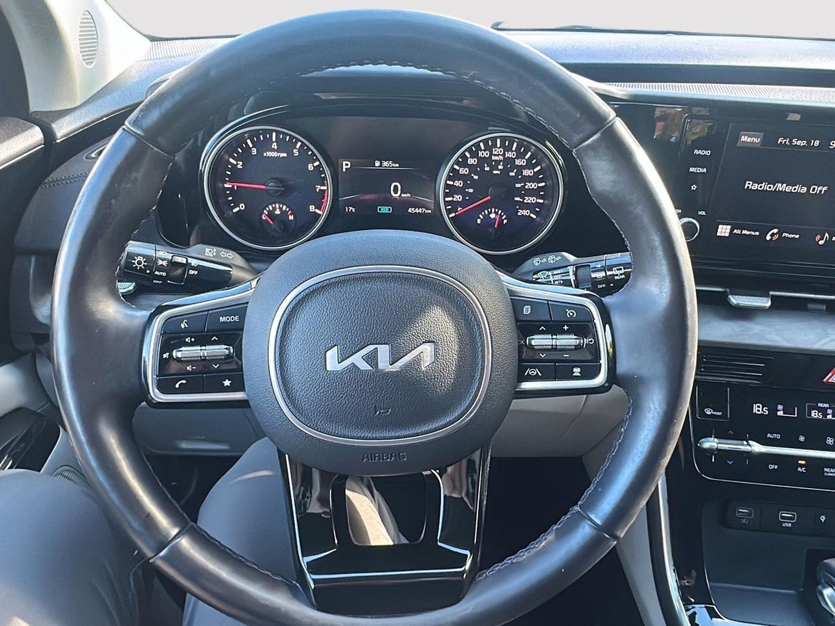 2024 Kia Carnival EX