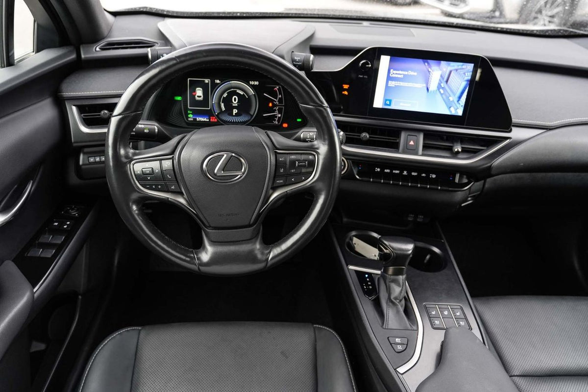 2024 Lexus UX 250h PREMIUM AWD HYBRIDE BAS KM CUIR TOIT CARPLAY