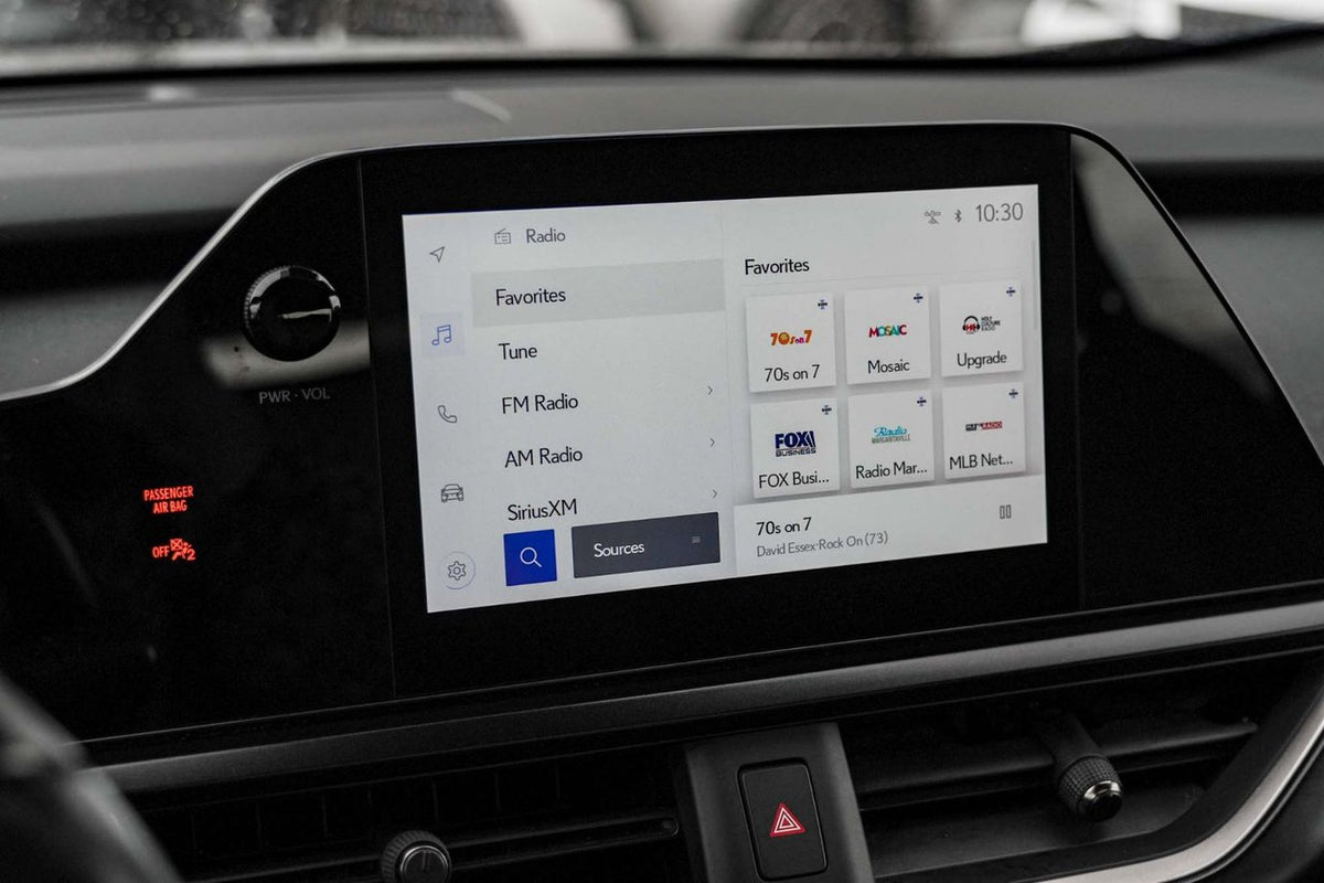 2024 Lexus UX 250h PREMIUM AWD HYBRIDE BAS KM CUIR TOIT CARPLAY
