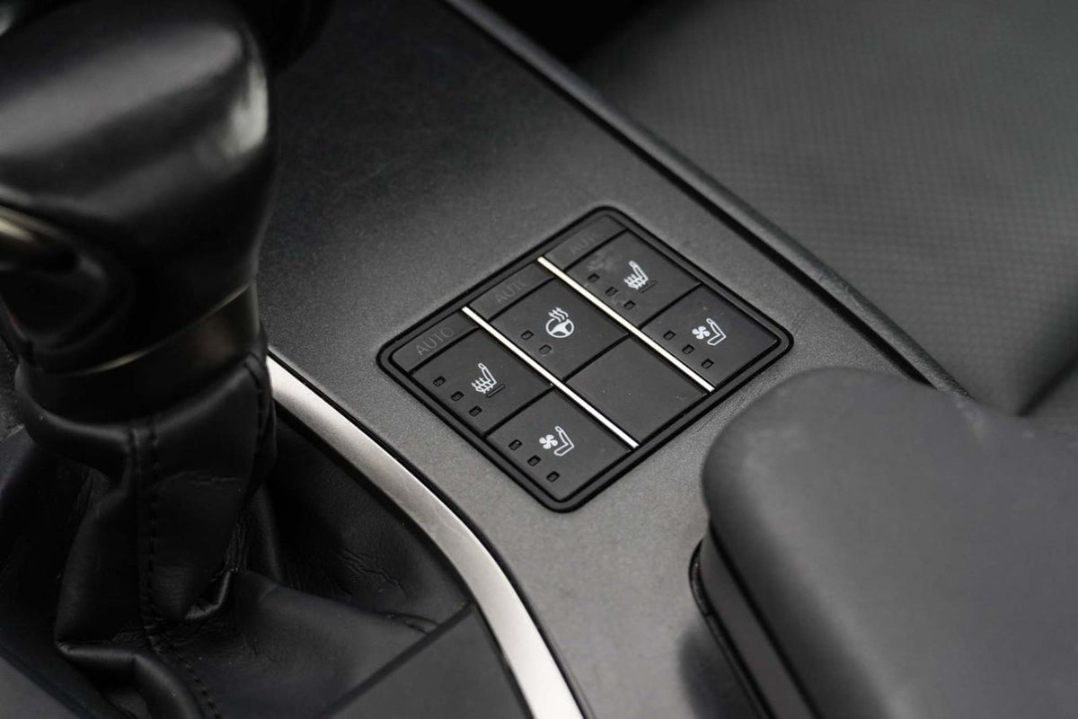 2024 Lexus UX 250h PREMIUM AWD HYBRIDE BAS KM CUIR TOIT CARPLAY