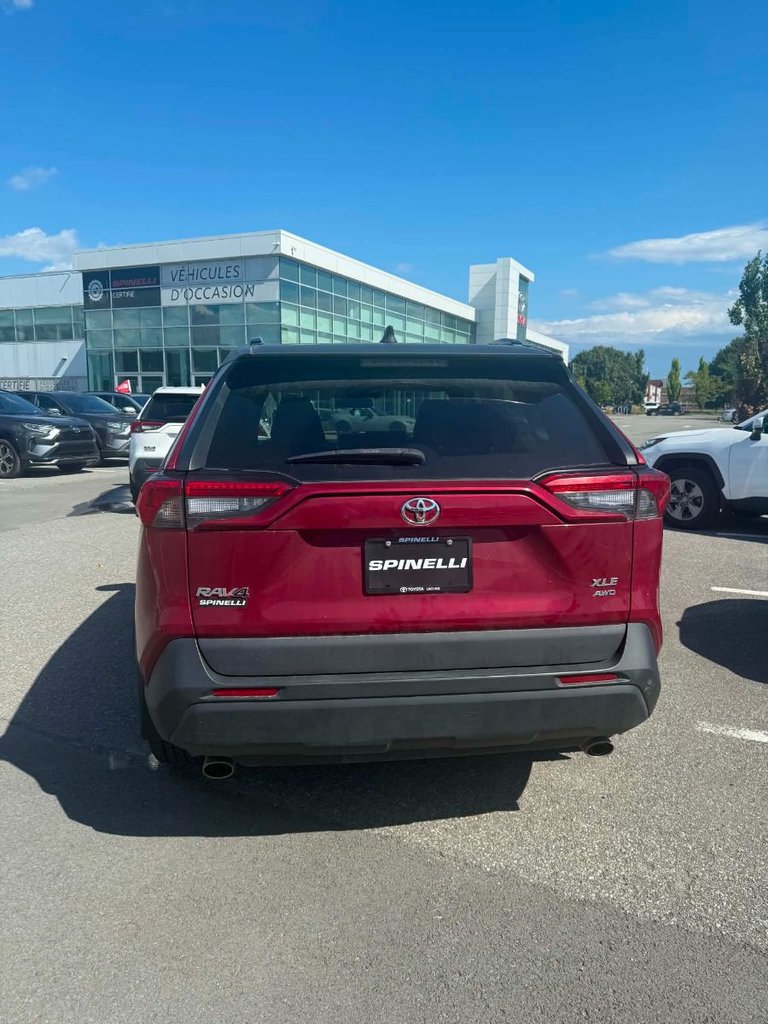2021 Toyota RAV4 XLE PREMIUM AWD