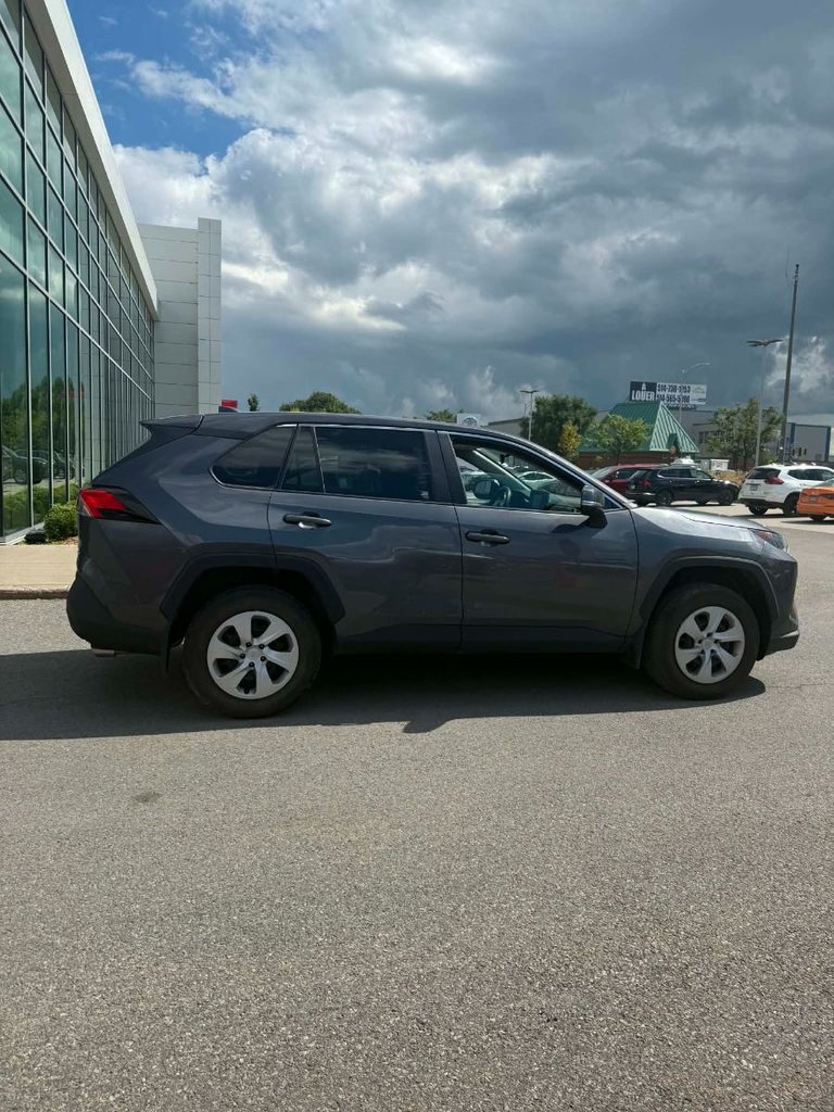 2022 Toyota RAV4 LE AWD