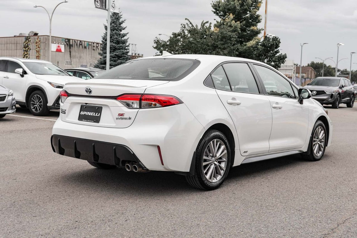 2024 Toyota Corolla Hybrid SE AWD BAS KM TOIT CARPLAY BLUETOOTH