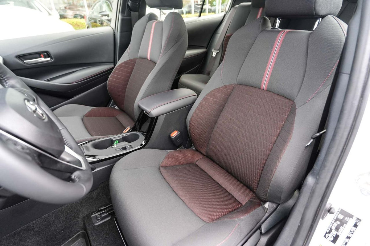 2024 Toyota Corolla Hybrid SE AWD BAS KM TOIT CARPLAY BLUETOOTH