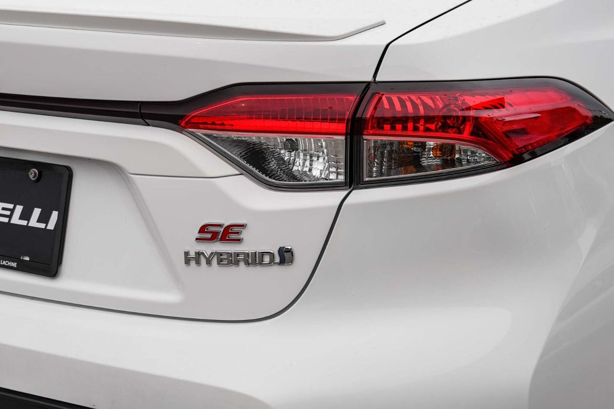 2024 Toyota Corolla Hybrid SE AWD BAS KM TOIT CARPLAY BLUETOOTH