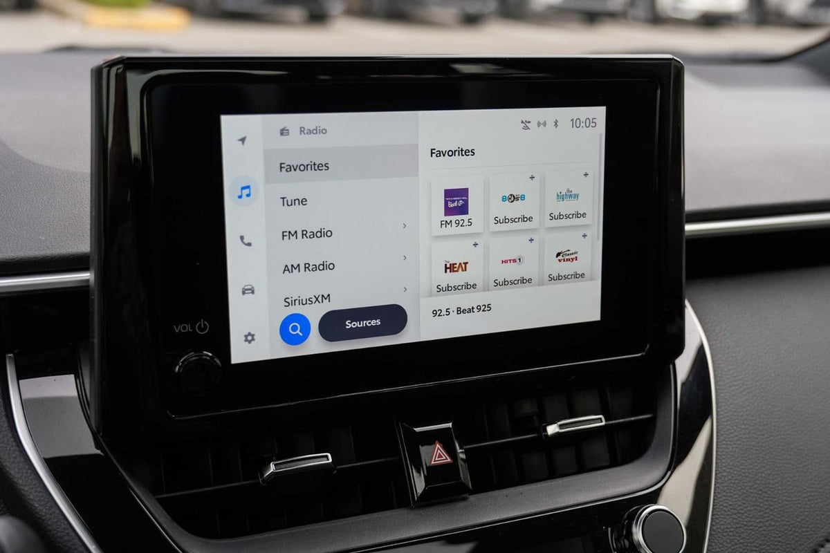 2024 Toyota Corolla Hybrid SE AWD BAS KM TOIT CARPLAY BLUETOOTH