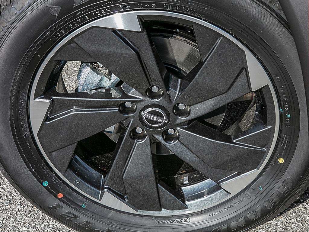 2026 Nissan Rogue AWD SV Moonroof