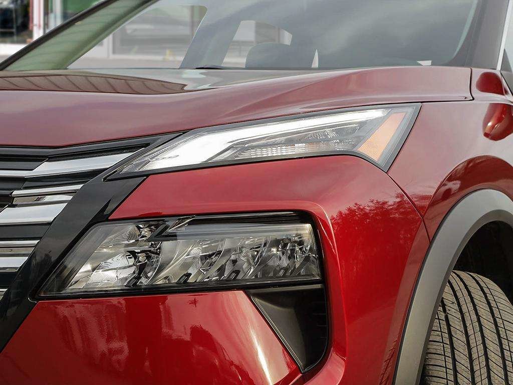 2026 Nissan Rogue AWD SV Moonroof