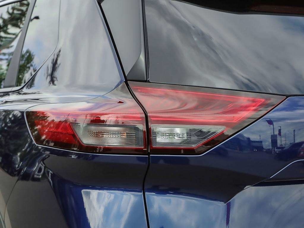 2026 Nissan Rogue AWD SV Moonroof