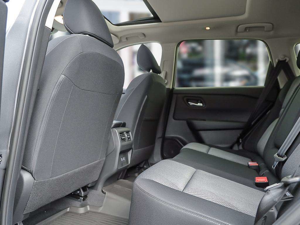 2026 Nissan Rogue AWD SV Moonroof