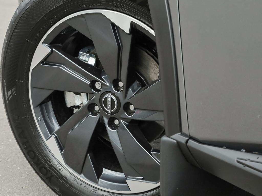2026 Nissan Rogue AWD SV Moonroof