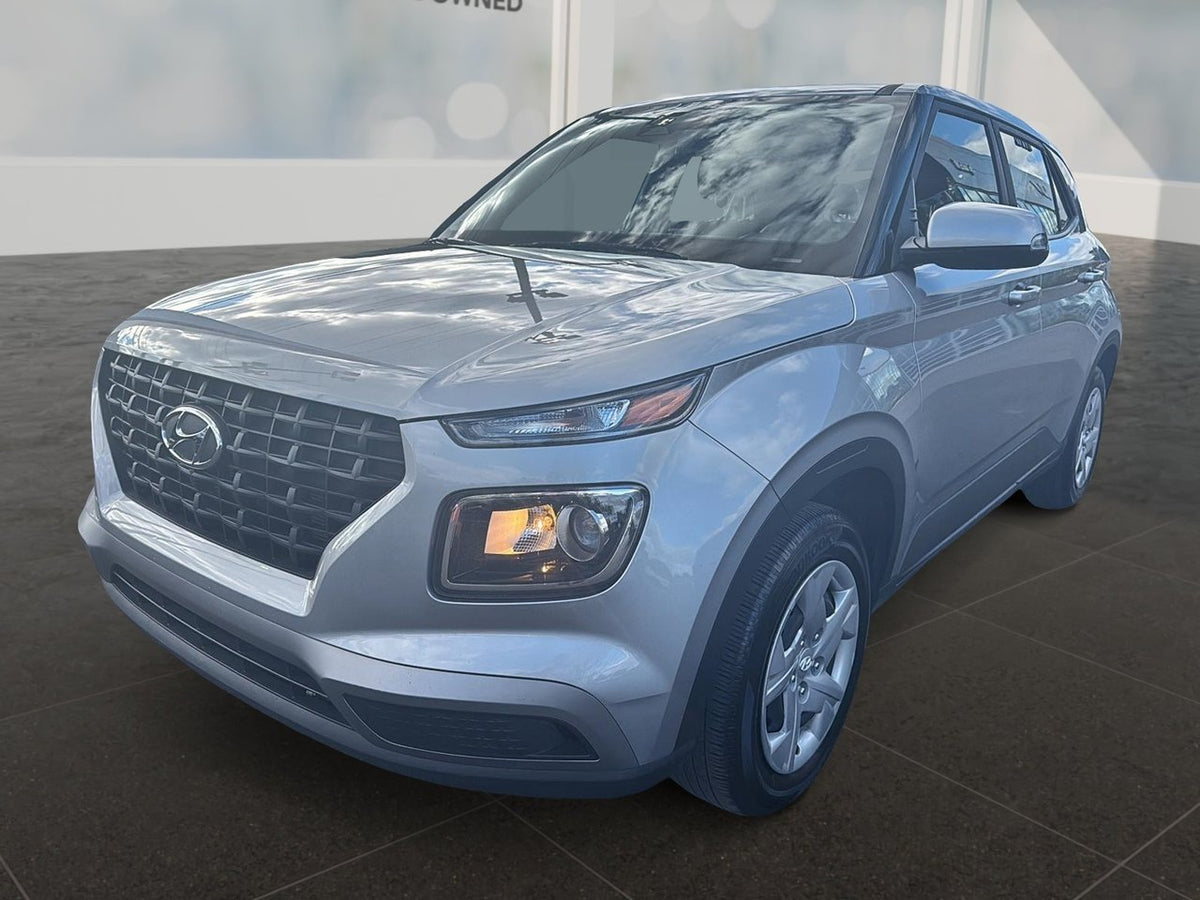 2025 Hyundai Venue Essential