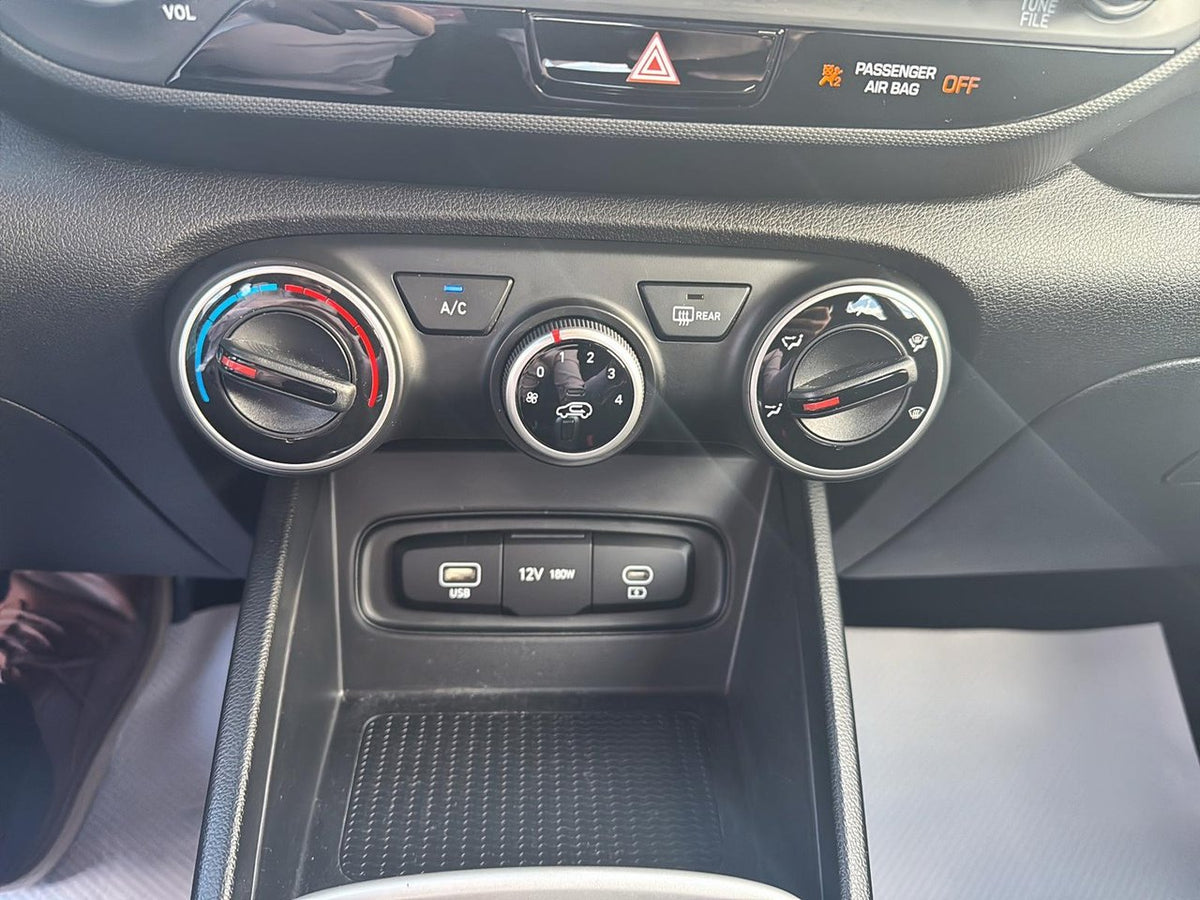 2025 Hyundai Venue Essential