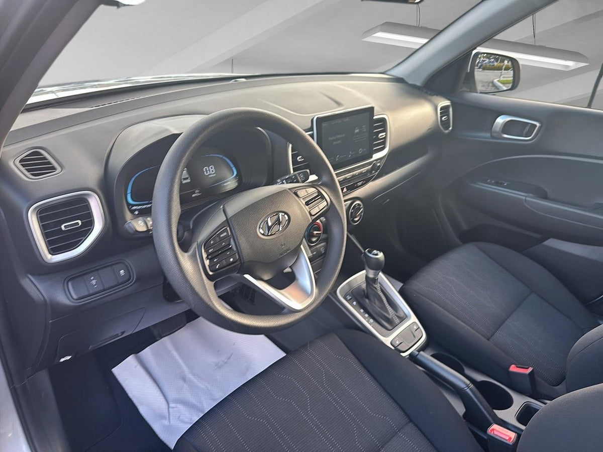 2025 Hyundai Venue Essential