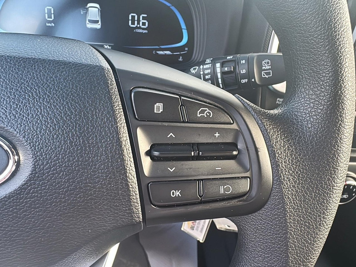 2025 Hyundai Venue Essential