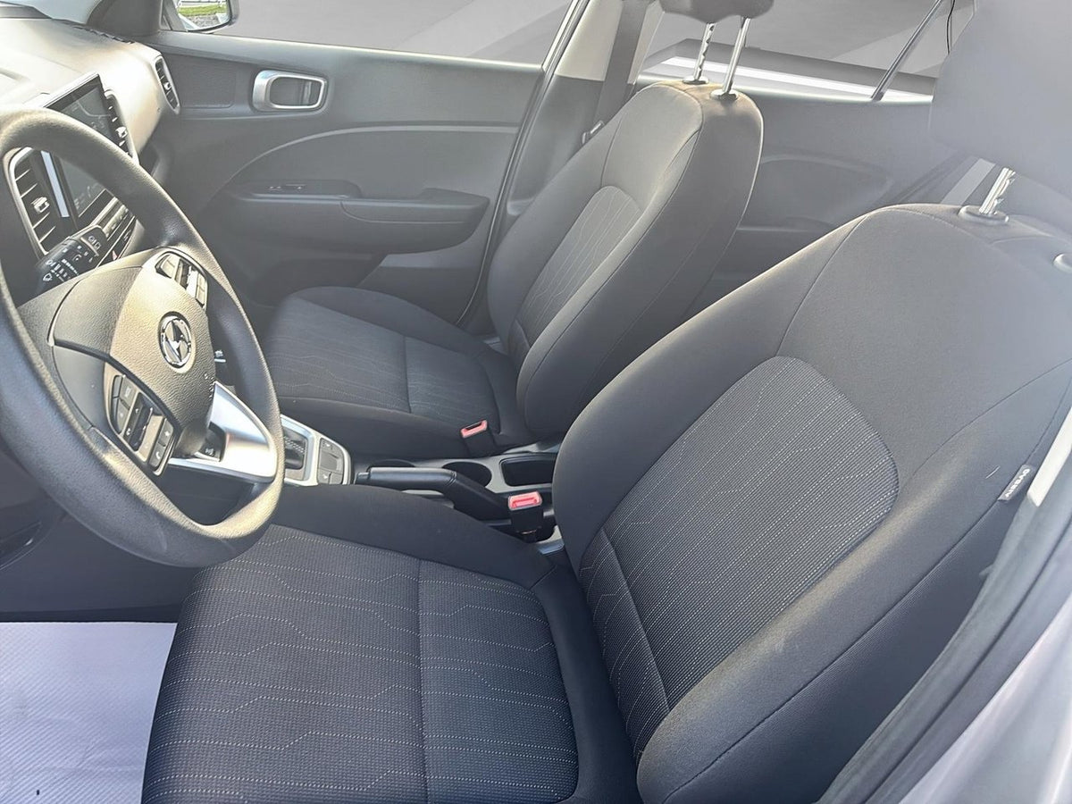 2025 Hyundai Venue Essential