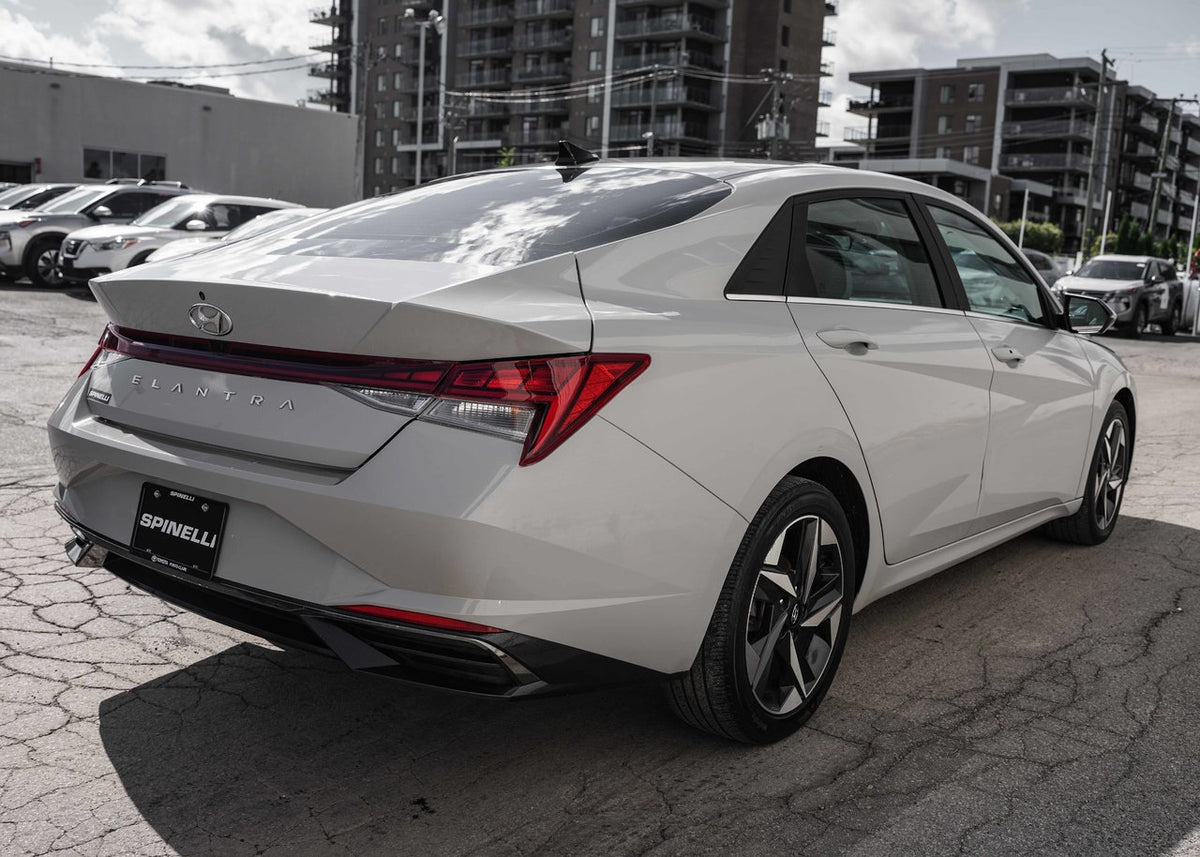 2022 Hyundai Elantra Ultimate