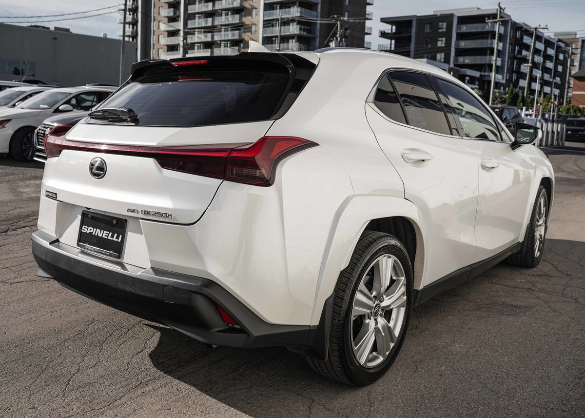 2023 Lexus UX 250h **PREMIUM HYBRIDE AWD**