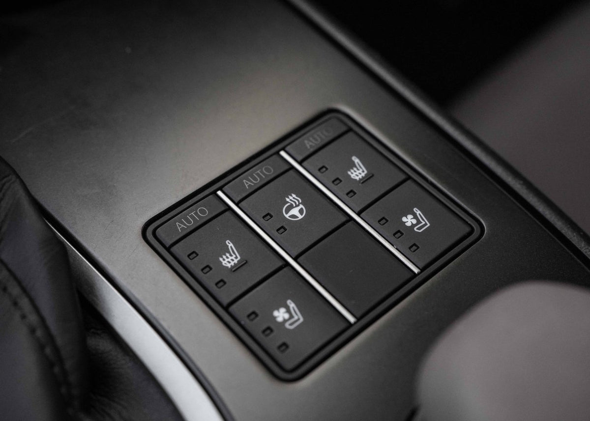 2023 Lexus UX 250h **PREMIUM HYBRIDE AWD**