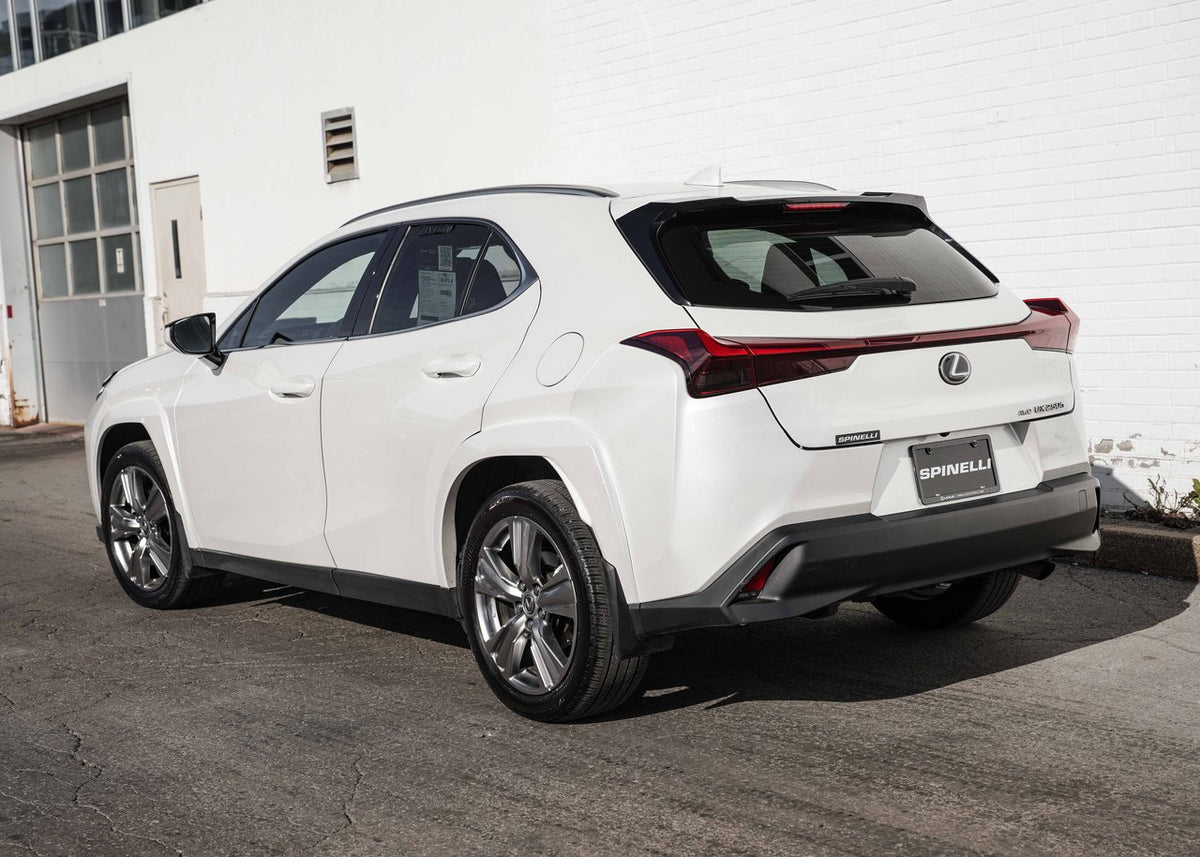 2023 Lexus UX 250h **PREMIUM HYBRIDE AWD**
