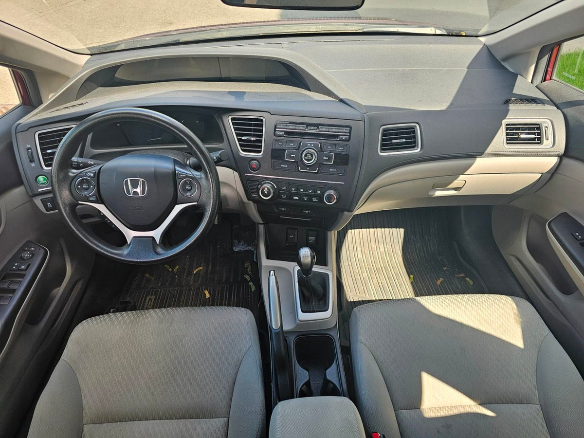 2014 Honda Civic Sedan LX MANUELLE; A/C GRP ELECTIQUE SIEGES CHAUFFANT