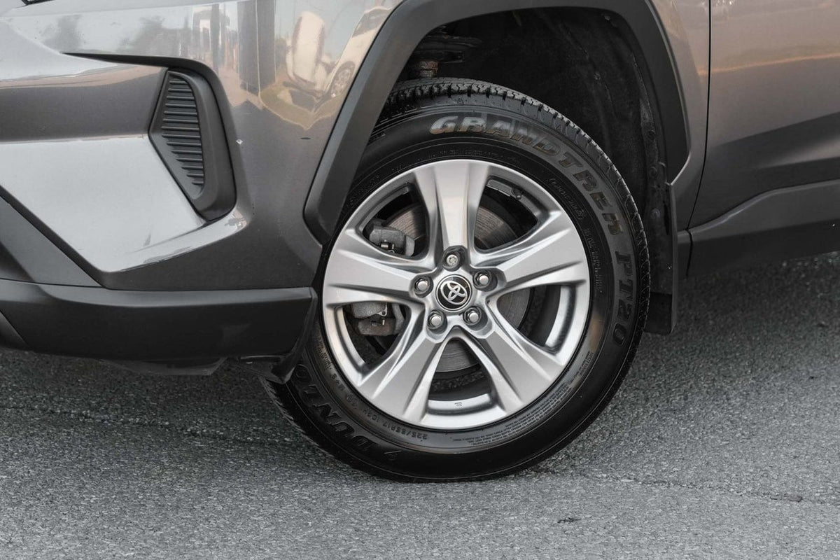 2024 Toyota RAV4 XLE AWD