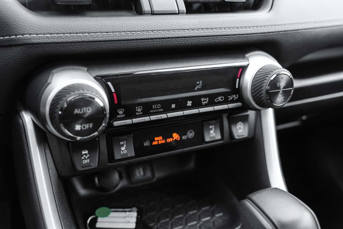2024 Toyota RAV4 XLE AWD