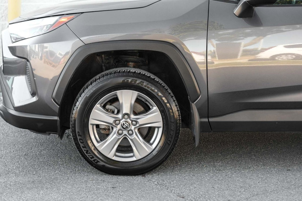 2024 Toyota RAV4 XLE AWD