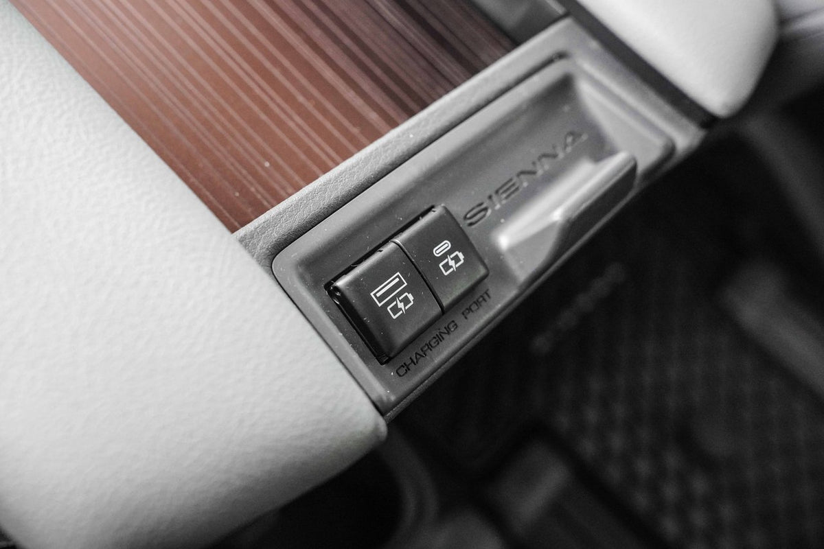2021 Toyota Sienna XLE FWD