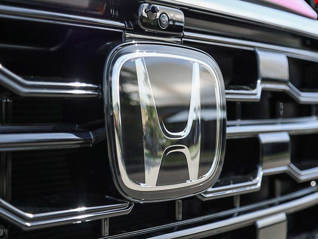 2026 Honda Pilot Touring AWD
