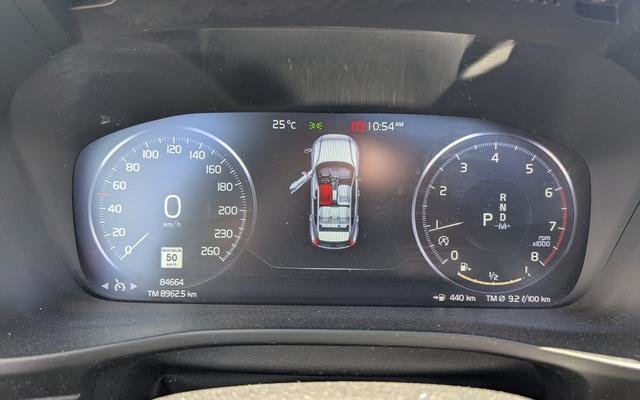 2022 Volvo XC40 Momentum