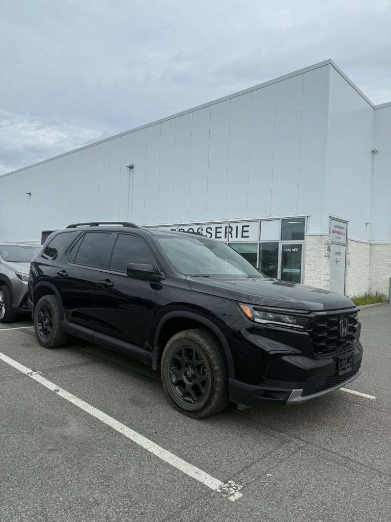 2023 Honda Pilot TrailSport