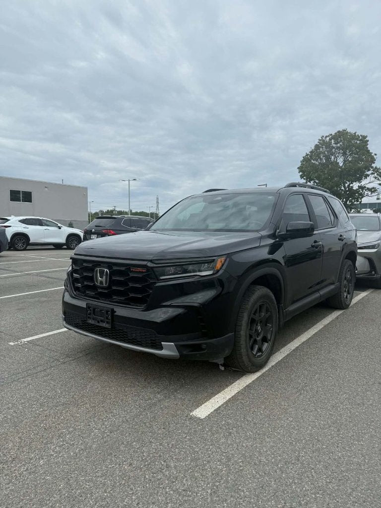 2023 Honda Pilot TrailSport