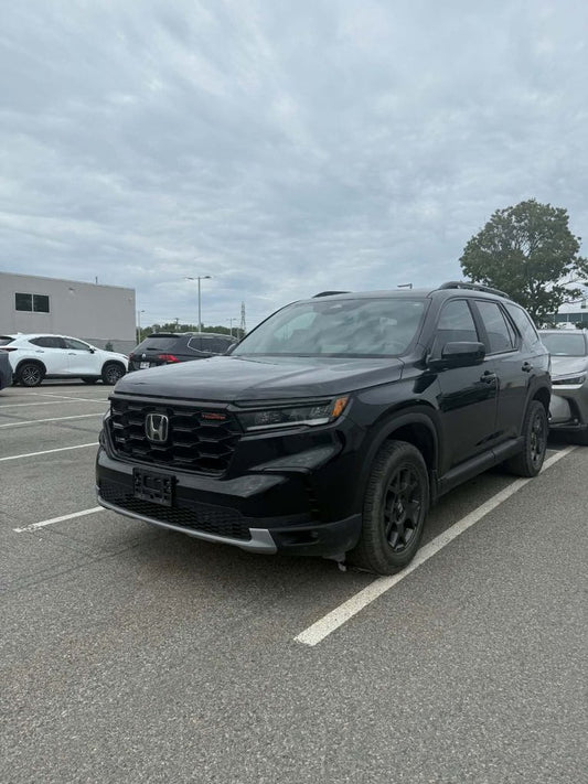2023 Honda Pilot TrailSport