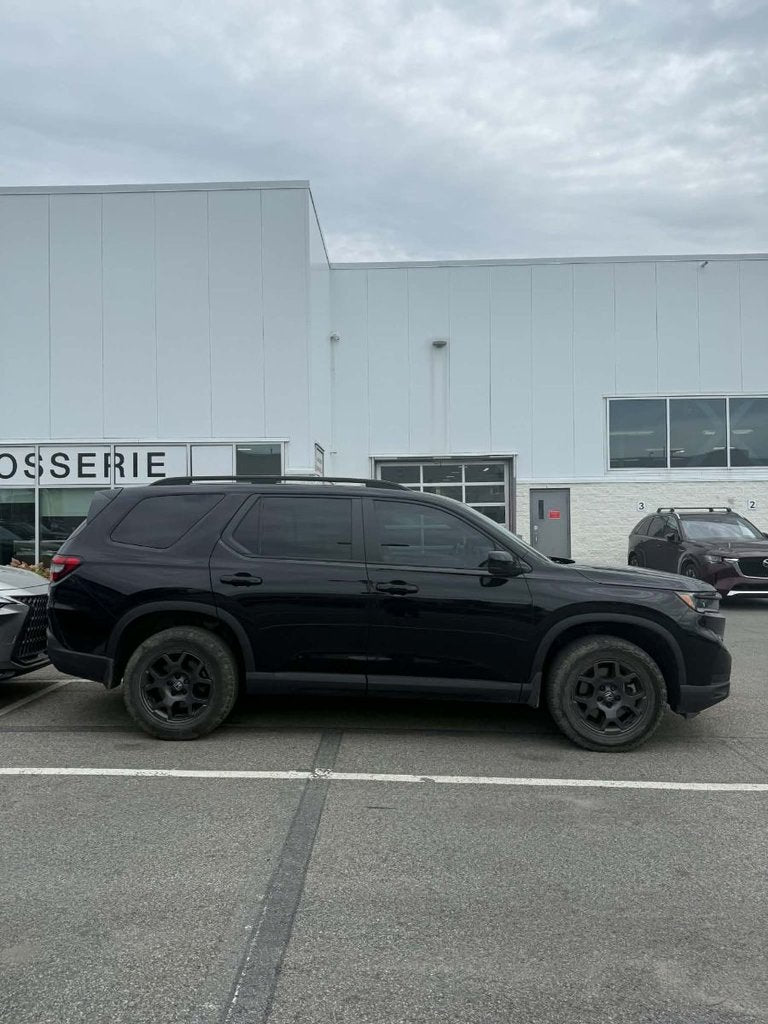 2023 Honda Pilot TrailSport